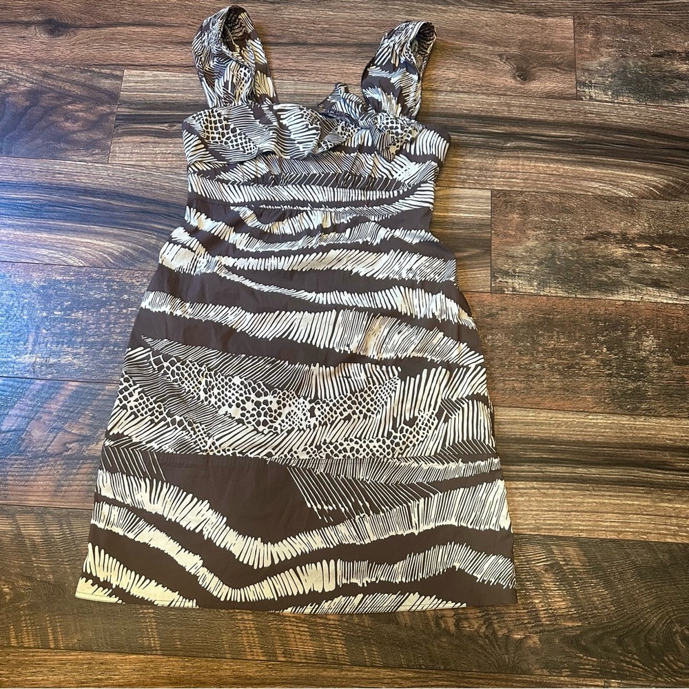 BCBGMAXAZRIA Cocoa Combo Animal
Print Sleeveless MIDI Sundress. Size XS - Picture 14 of 14
